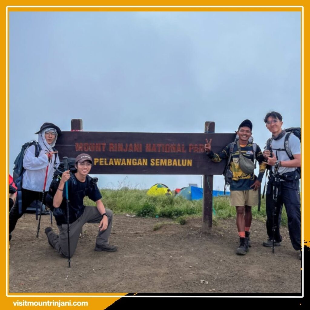 5 Secret Reasons This Mount Rinjani Trekking Package Sells Out Every Single Season!
